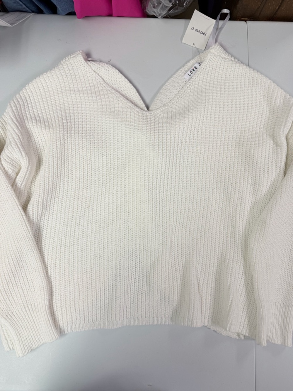 Forever 21 White V-Neck Ribbed Knit Sweater